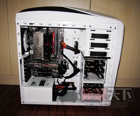 ɫ750WԴNZXT HALE 82 V2S֮װOCCT[ԭ]