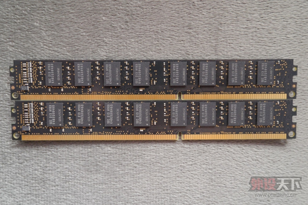 ���Ͼ����ڴ� ���Ǻ���ʿDDR3 1600MHZ 4G*2 ��420