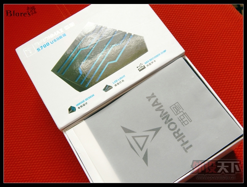 ͽ THRONMAX Spirit S700 USB