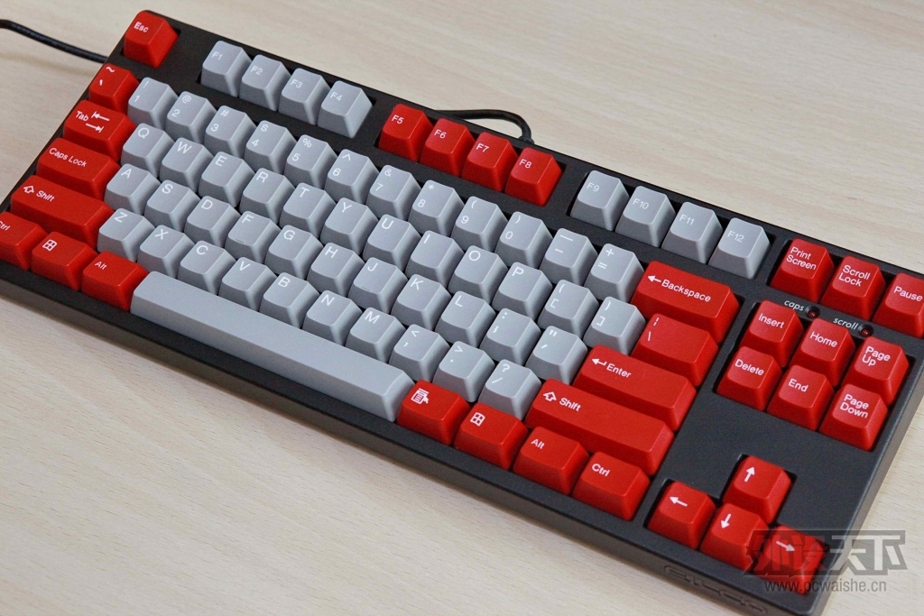 ����ɹ�º����ɫ�Ķ�ɫ̫��������õ����ĵġ�