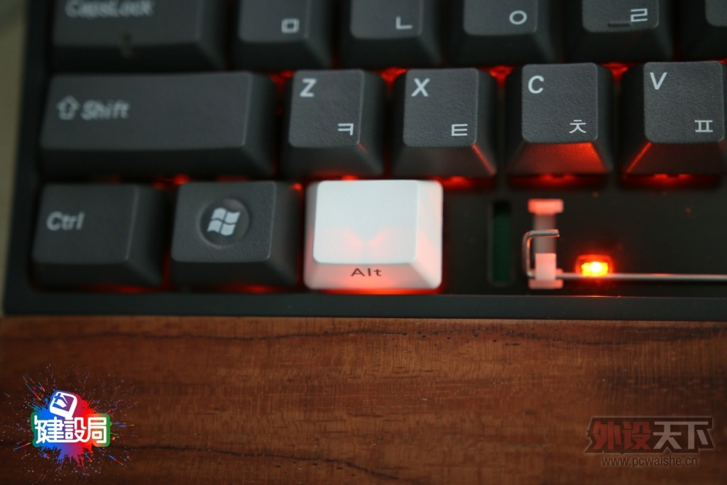 ӡVarmilo VA104
