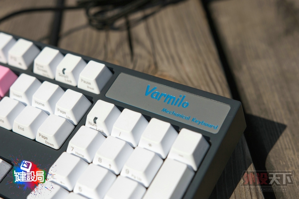 ӡVarmilo VA104
