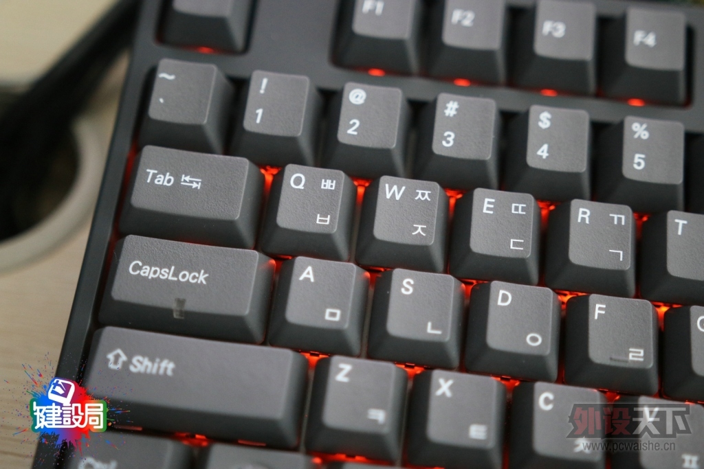 ӡVarmilo VA104