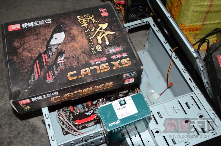 �����ݡ�����1333 2G�ڴ� �߲ʺ�����  AMDX4 641 ����