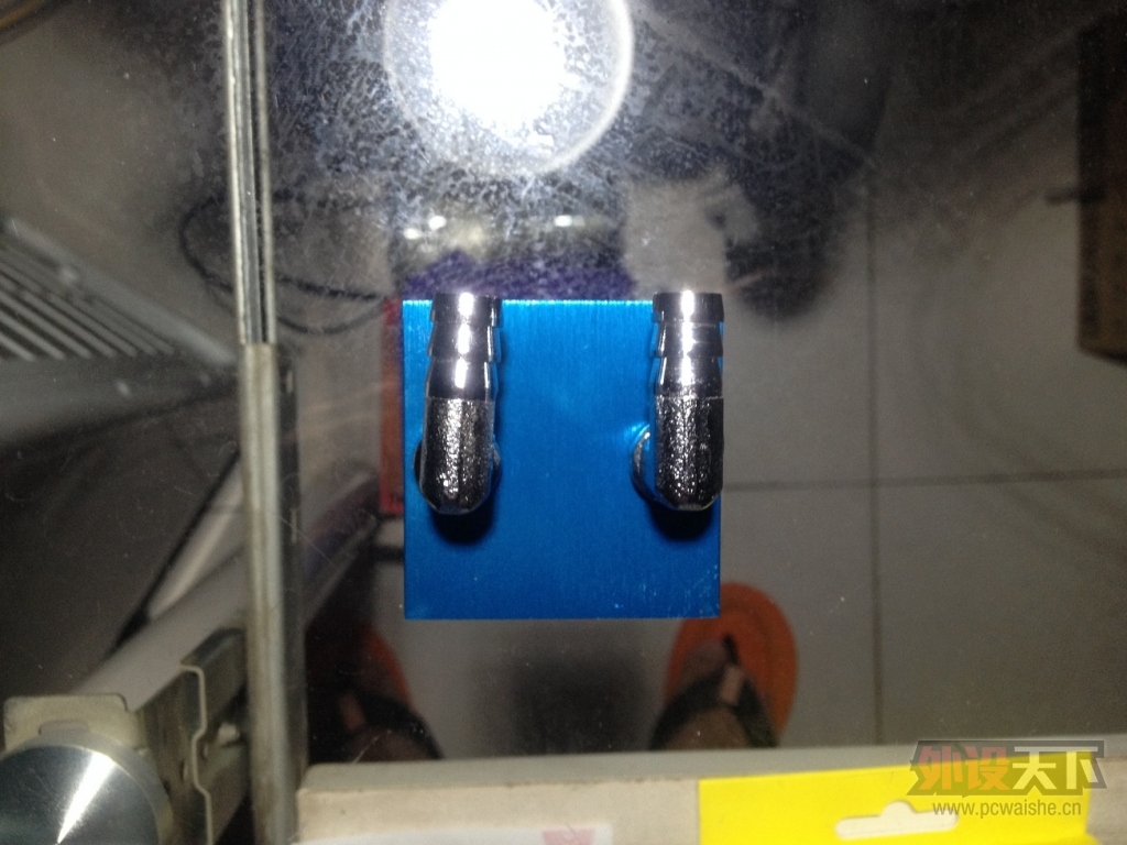 �����ۡ������Ӱ�ۺڽ���GTS250�Կ�+ˮ��ͷ��200����