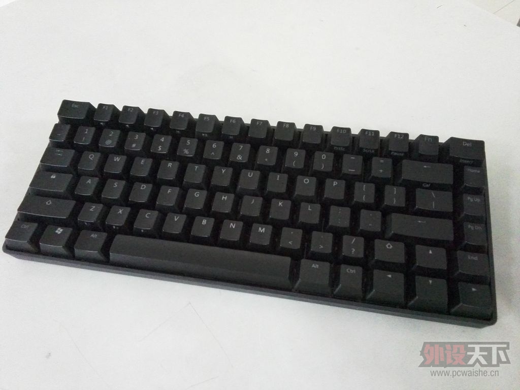 [�ɶ�] ��һ��Race2����ɫ����ʵƣ����ѳ���