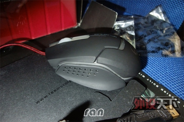 104151r5v6fpv66fc6mcn8.jpg