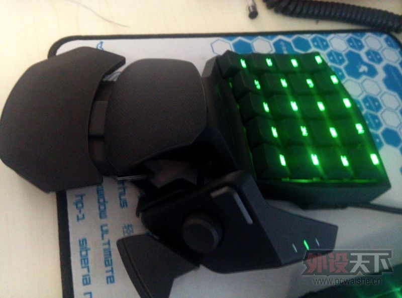 [�������]���Ͼ���Razer ��˿ħ��