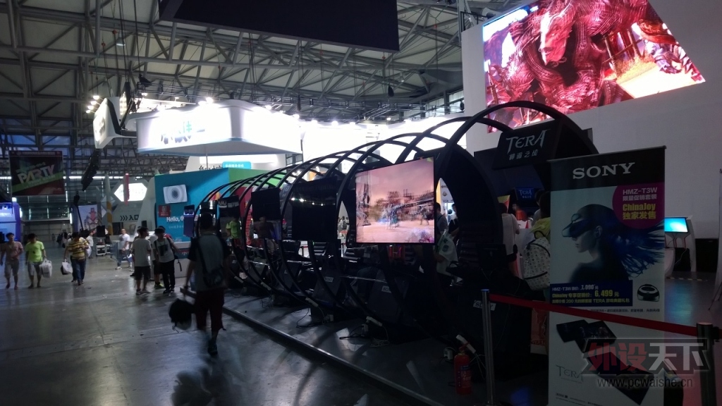 [��ƪ]���ߡ������С��˾��ChinaJoy Day2��Ů�񣬸��¸��ร����Ӳ��չʾ�գ���