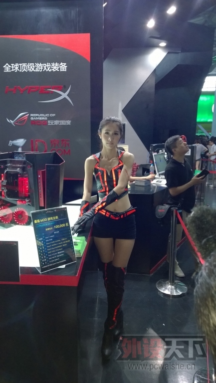 [��ƪ]���ߡ������С��˾��ChinaJoy Day2��Ů�񣬸��¸��ร����Ӳ��չʾ�գ���