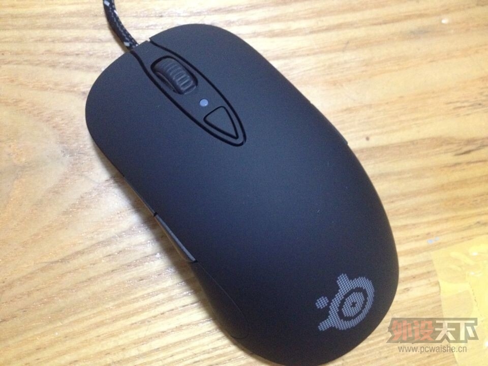 ���Ϻ������Steelseries SENSEI RAW ��� 200Ԫ