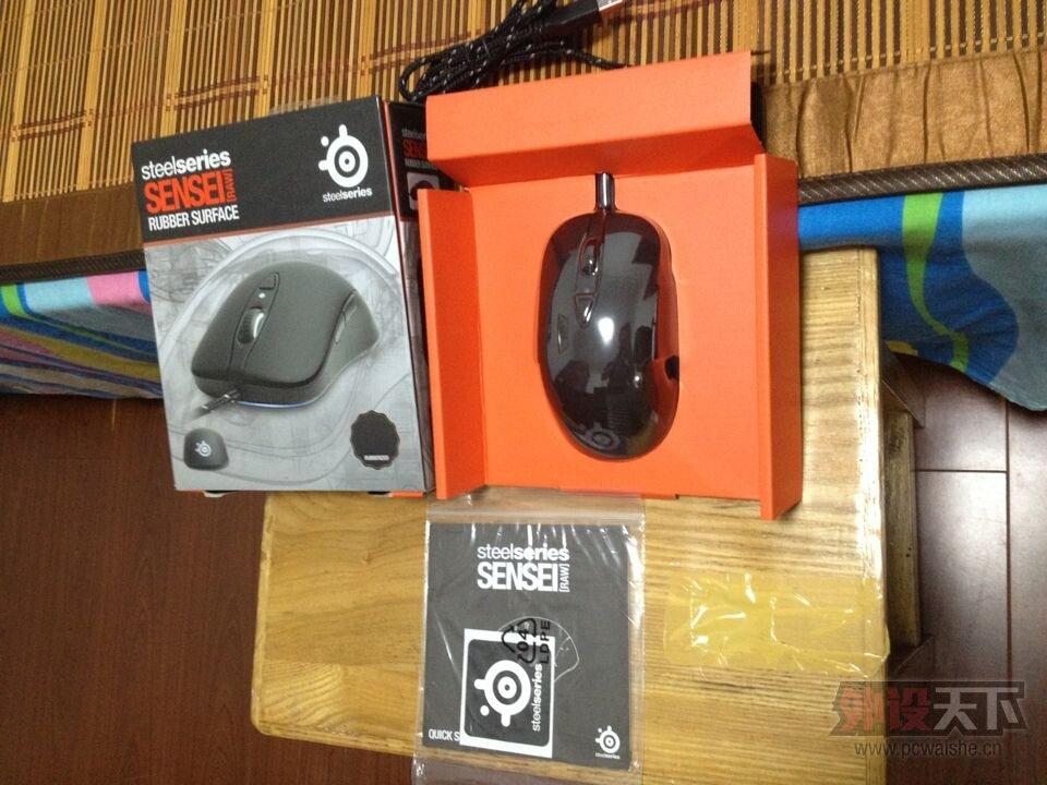 ���Ϻ������Steelseries SENSEI RAW ��� 200Ԫ
