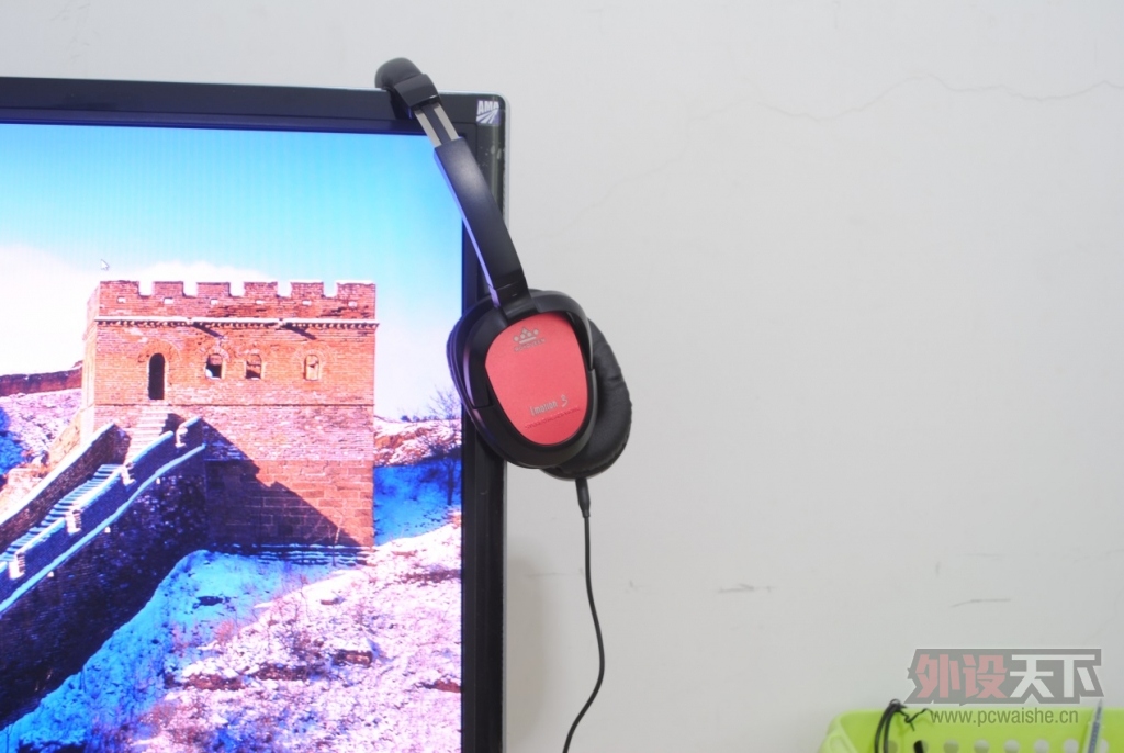 [28P] �������ƫ���죬ɹ�����е�һ�׺�ɫ���붫��