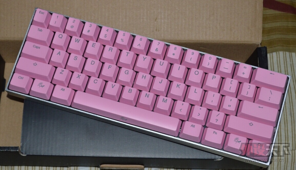 [�Ϻ�]QH 90 V2�򵶰� G9X+�Զ����� RAT5ѩħ ����POKER ������ �ȵȣ�~~~~~~
