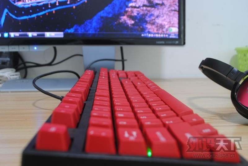 [28P] �������ƫ���죬ɹ�����е�һ�׺�ɫ���붫��