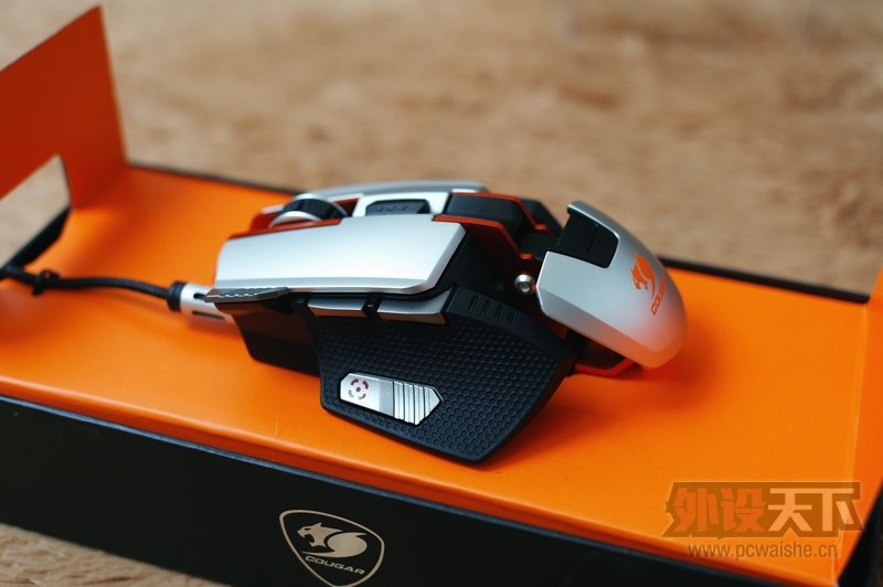 Cougar 700M���估��ʹ�ø���