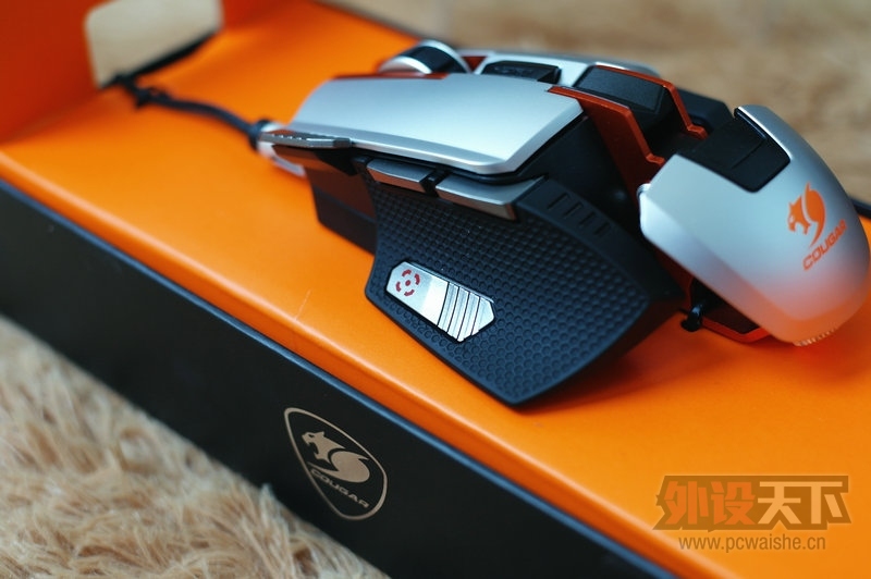 Cougar 700M���估��ʹ�ø���