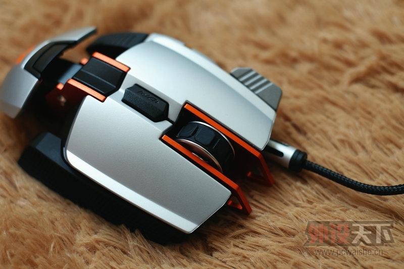 Cougar 700M���估��ʹ�ø���