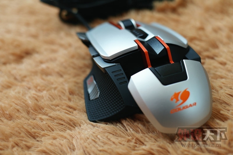 Cougar 700M���估��ʹ�ø���