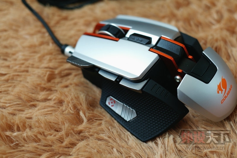Cougar 700M���估��ʹ�ø���