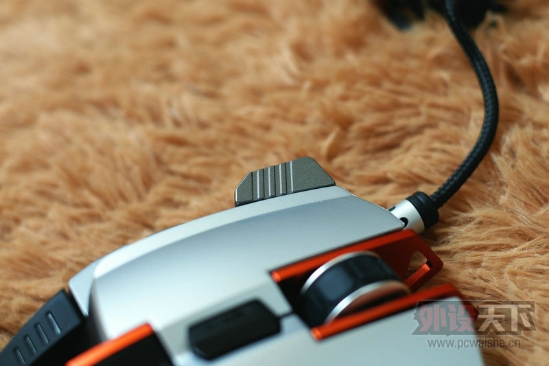 Cougar 700M���估��ʹ�ø���