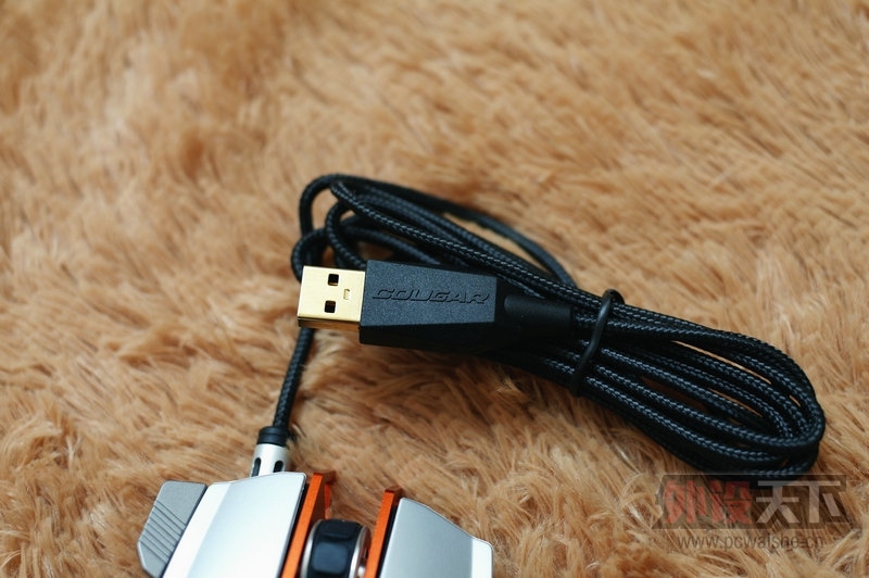 Cougar 700M���估��ʹ�ø���