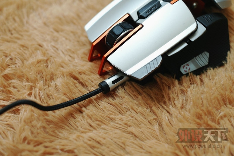 Cougar 700M���估��ʹ�ø���