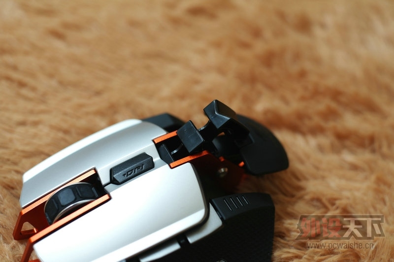 Cougar 700M���估��ʹ�ø���