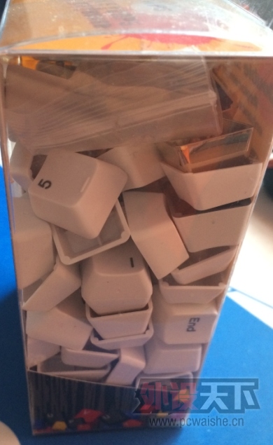 ����������һ����ñ���д�س������ģ����и��ײ�EC1