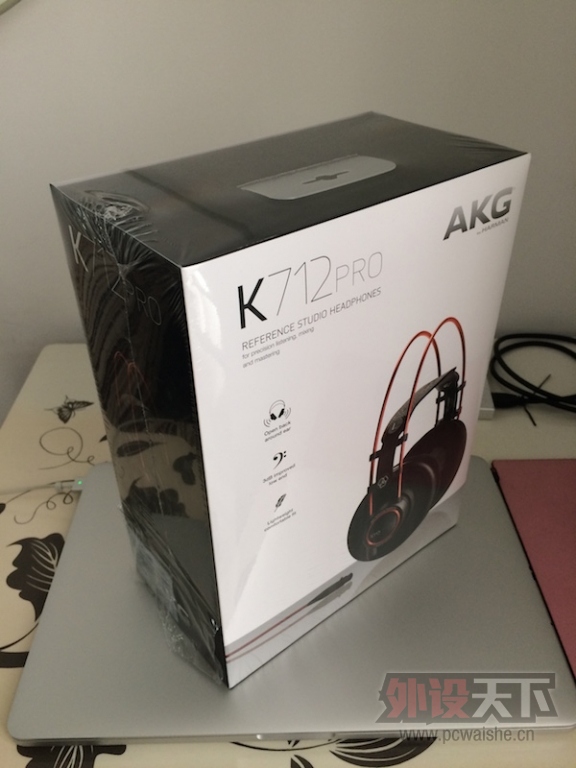 AKG Ƽ K712 PRO 