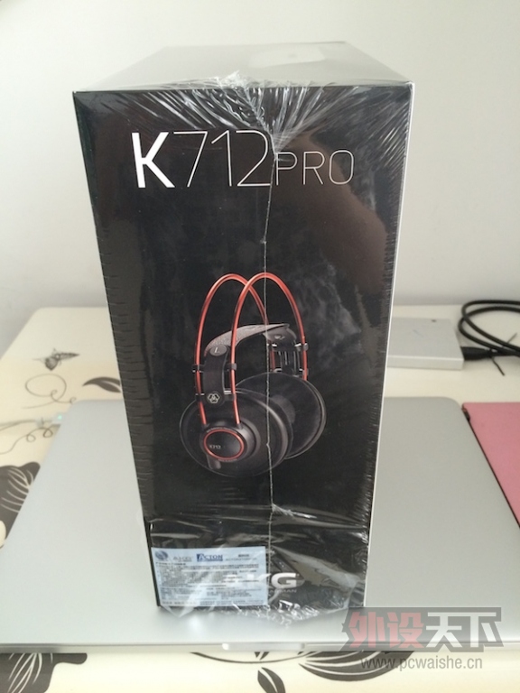 AKG Ƽ K712 PRO 