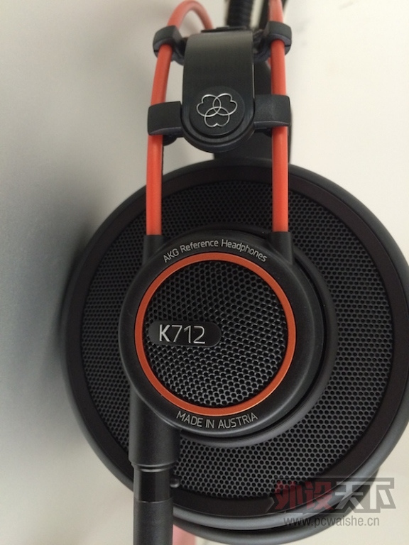 AKG Ƽ K712 PRO 