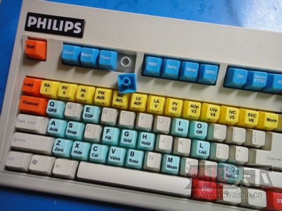 ˸KṬñˣ