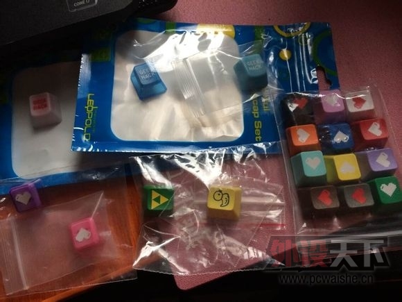���Ϻ������ճ�ɫfc660m �ҿǺ��������� ���ֶ�ɫ