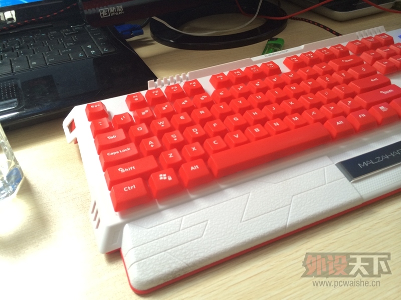 [9P]����С�����լ����ߣ���ѹ���񫣬�һ�����ɹɹ����ɡ�