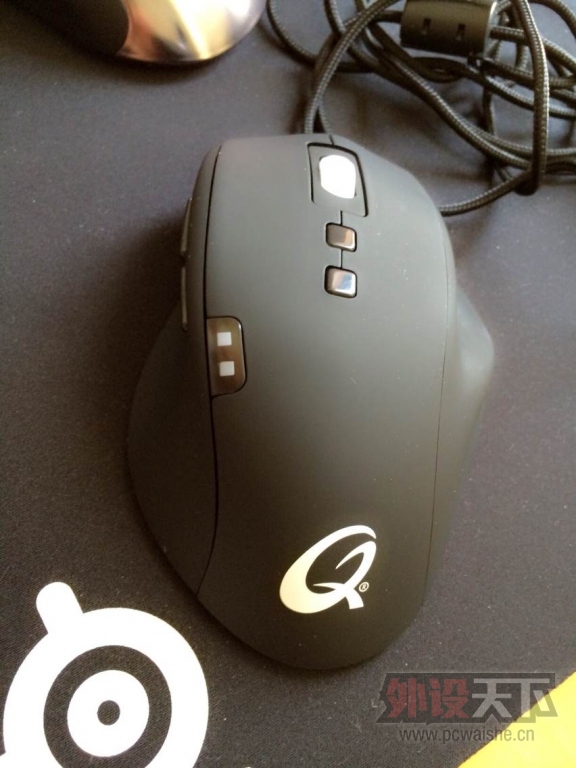 ��ɽ����������ɫKone pure �� QPAD 5K ȫ������