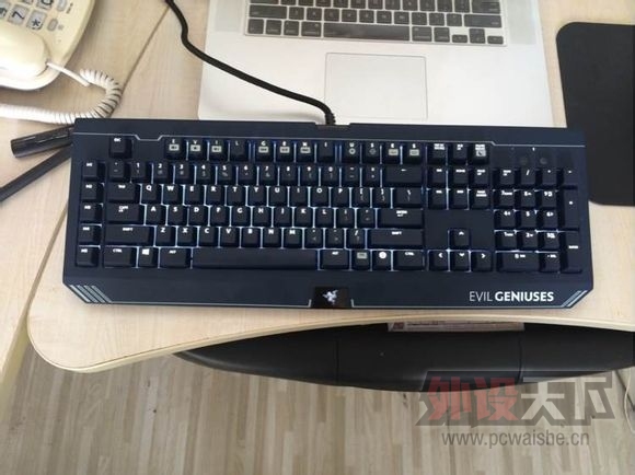 �����ա����ߺڹѸ�֩���ռ���EGս��Ǳ�а�  95��  ����