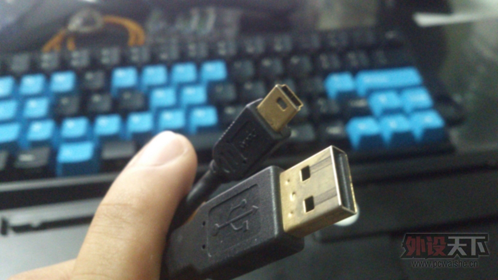 �����ݡ�ֻ�潻 Ducky 9008s ��� ���� ���� 85�� �ѳ� �����