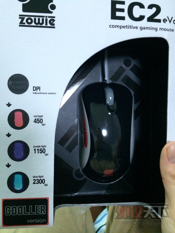 ��̨�ݡ� ���ѳ����ո����ֵĵ�׿��EC2 EVO�ڰ�ɫ 9.5�� ����