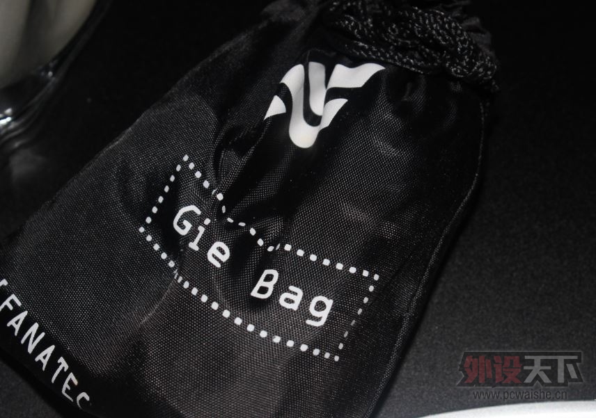 FANATEC꣨󰮣