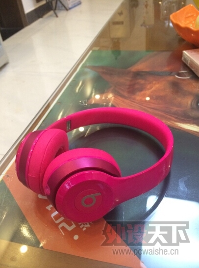 �����ա��¿�Beats SOLO 2õ��ɫ 99�� 900����