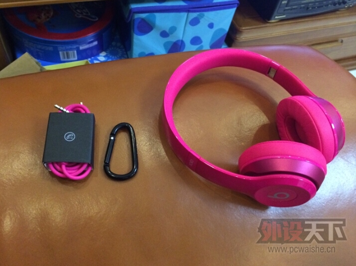 �����ա��¿�Beats SOLO 2õ��ɫ 99�� 900����
