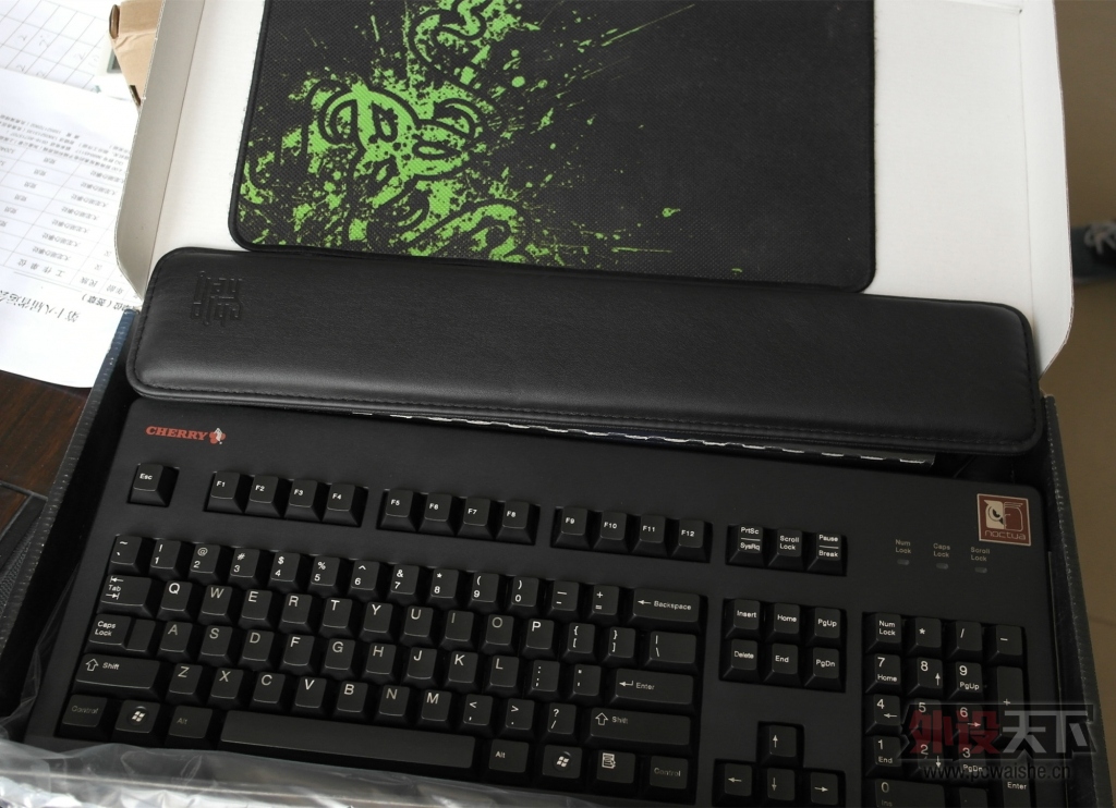 �����ա�ӣ�Һ�ɫG80 3494  649����   IE3.0FK 100