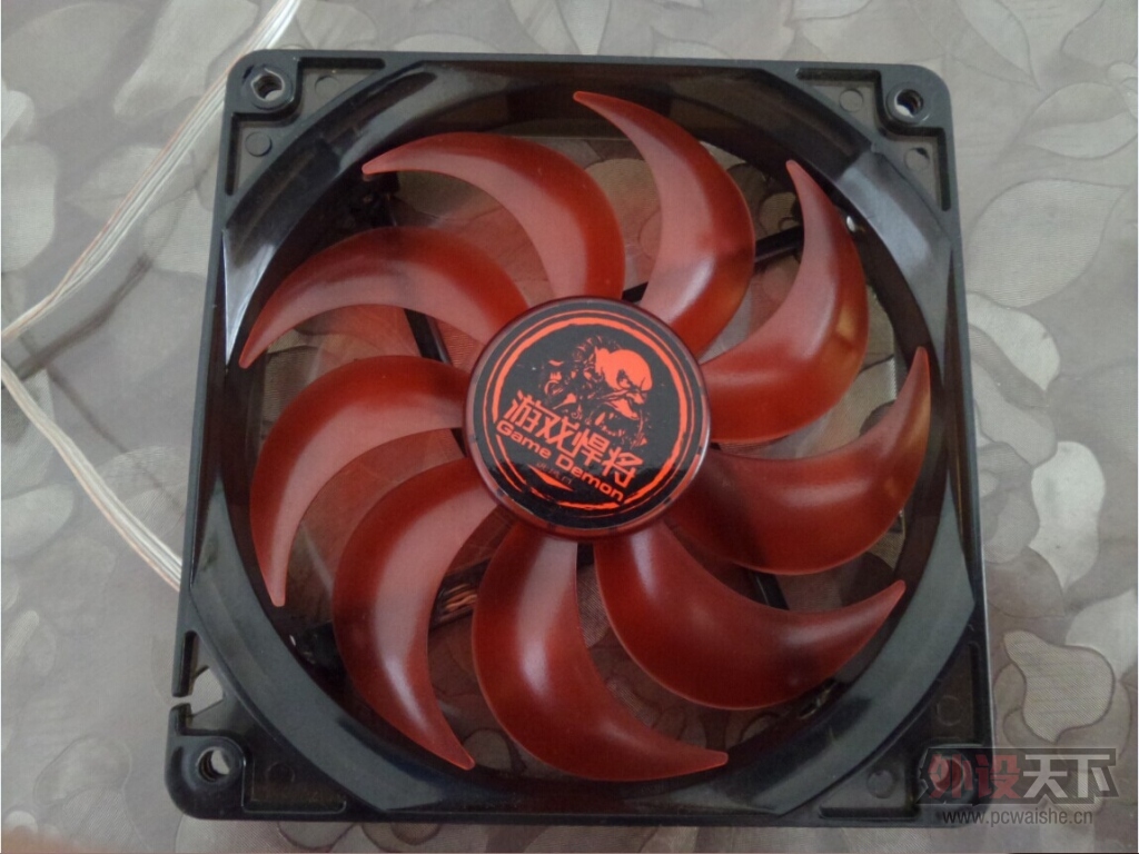 �����CPU:I3 3220 I5 3570K ���壺΢��Zh77A-g43,ɢ������HR02���Կ���˶7870