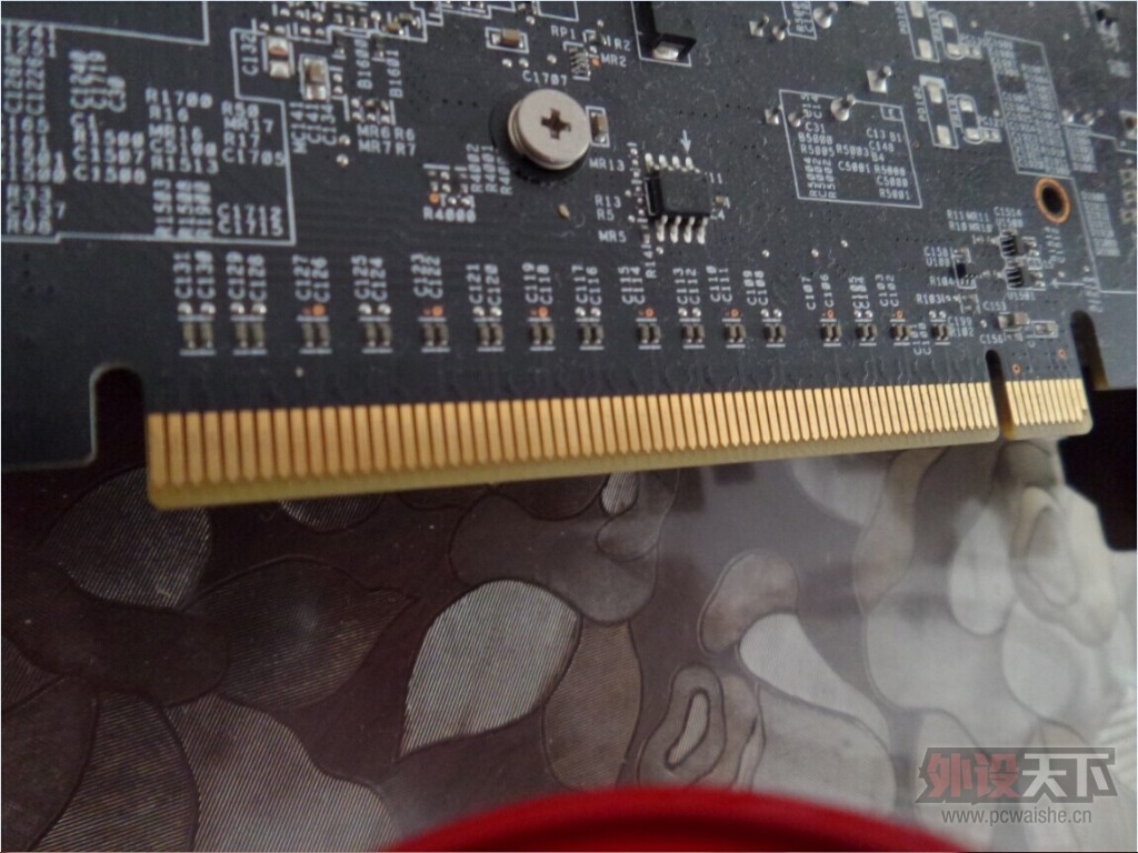 �����CPU:I3 3220 I5 3570K ���壺΢��Zh77A-g43,ɢ������HR02���Կ���˶7870