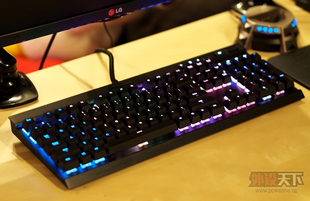 ����6��Сʱ�ĺ�����K70 RGB���о����С���ϸ�Ա�������ĩ�ų��ɡ�