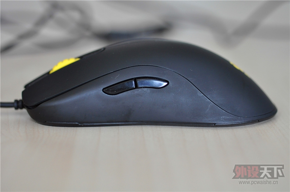һϲ+1Zowie FK1