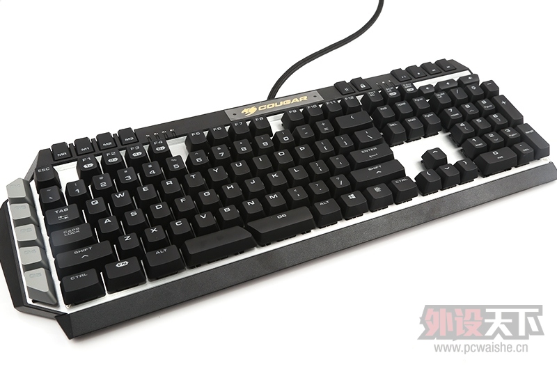 �����������׷���ȫ���׿����Ƽܹ�������٤700K��е��������