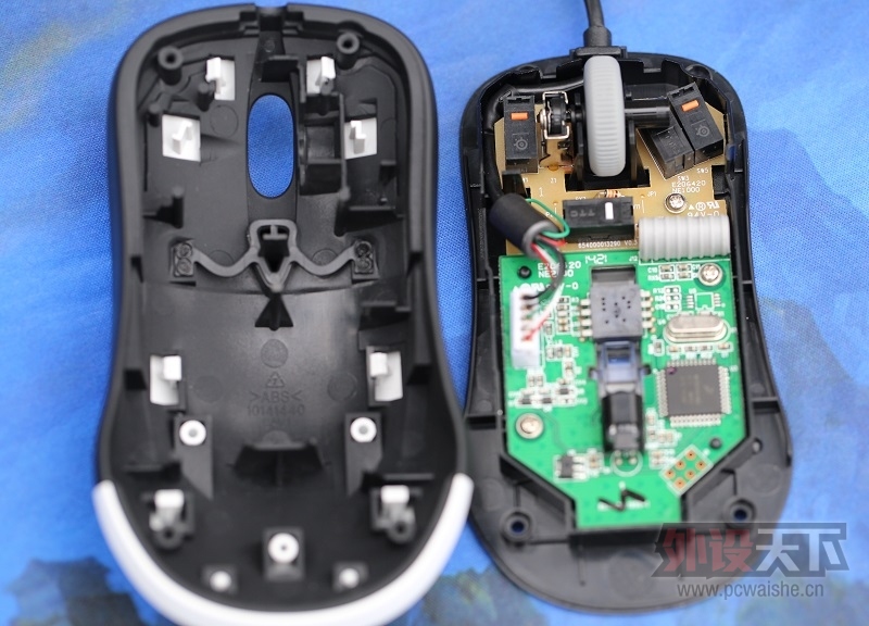 ǷںꣿRAZER2014޼G100SKINZU V3֮ĶԱ