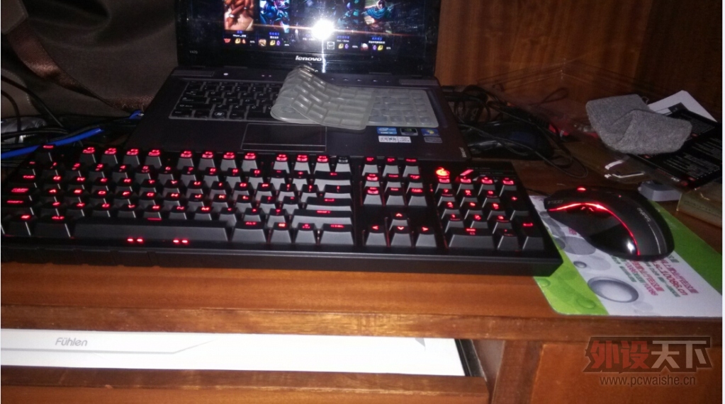 ���ɶ����װ�v900 8��  �ѳ����